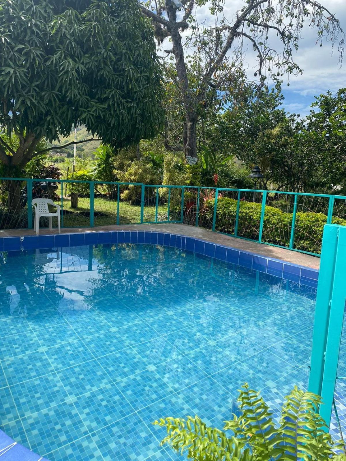 Villa Sonia Eco-Hostel Gigante Exterior photo